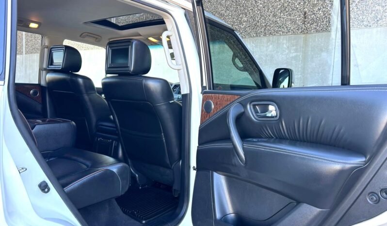
								2017 Nissan Armada Platinum 4WD SUV full									