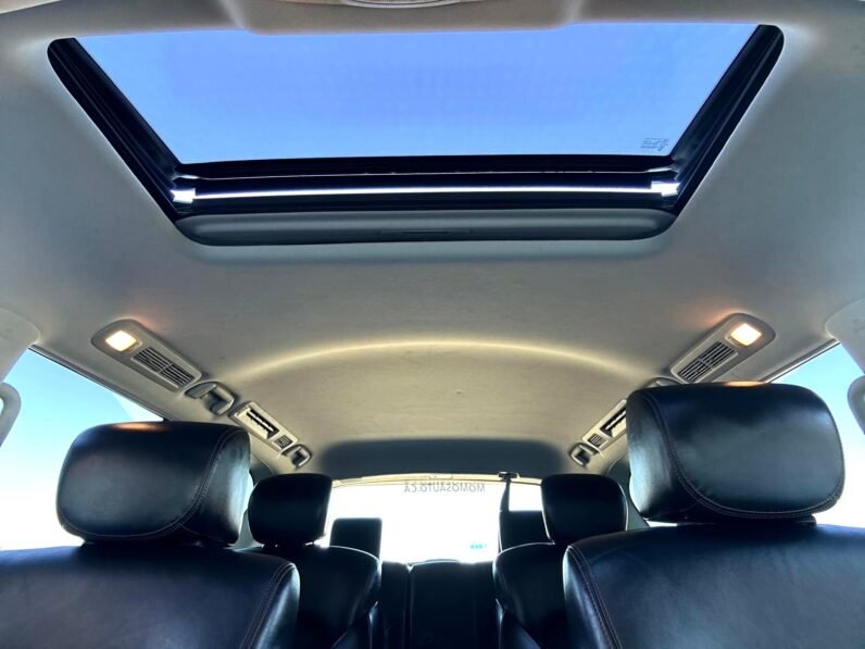 
								2017 Nissan Armada Platinum 4WD SUV full									
