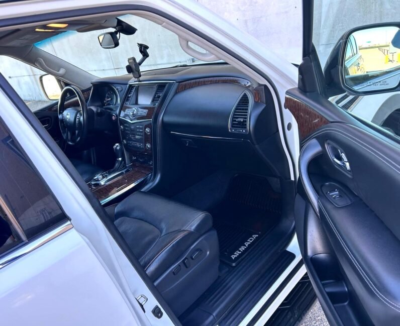 
								2017 Nissan Armada Platinum 4WD SUV full									