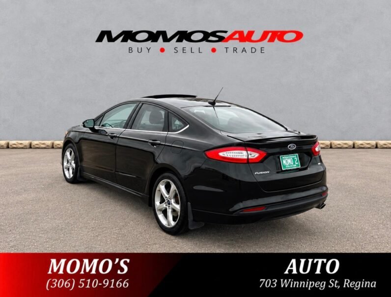
								2015 Ford Fusion SE AWD Sedan full									