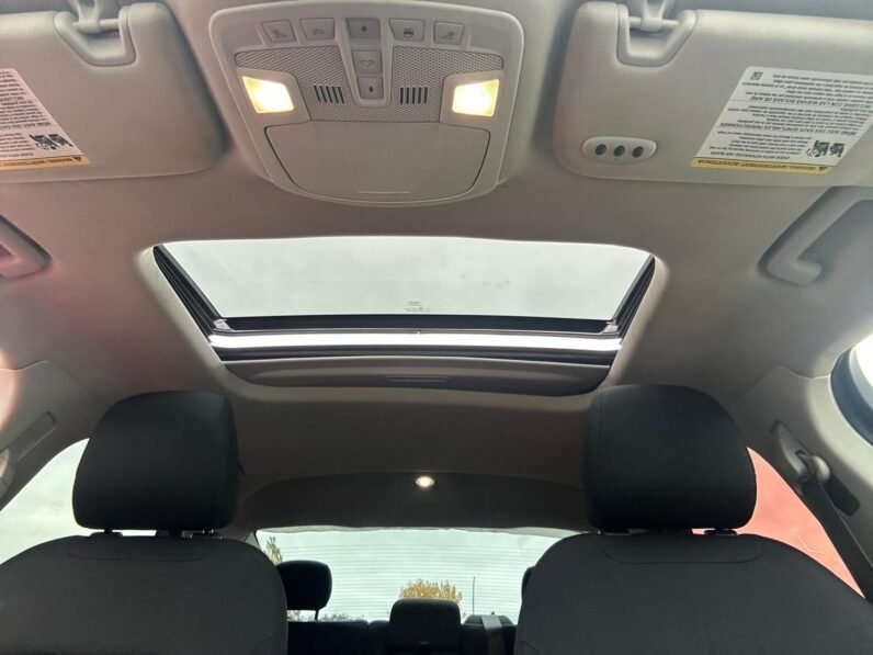 
								2015 Ford Fusion SE AWD Sedan full									