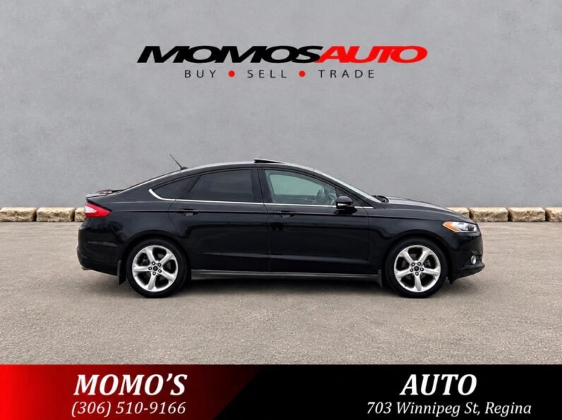 
								2015 Ford Fusion SE AWD Sedan full									