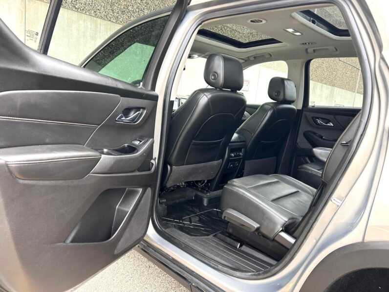 
								2019 Chevrolet Traverse LT AWD SUV full									