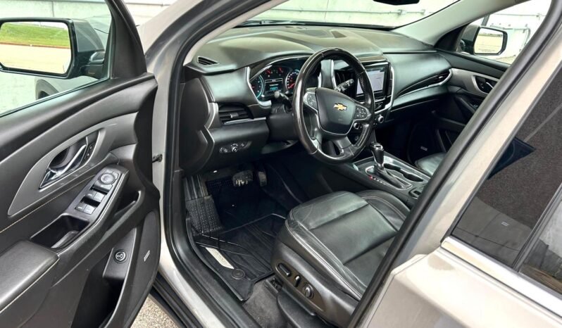 
								2019 Chevrolet Traverse LT AWD SUV full									