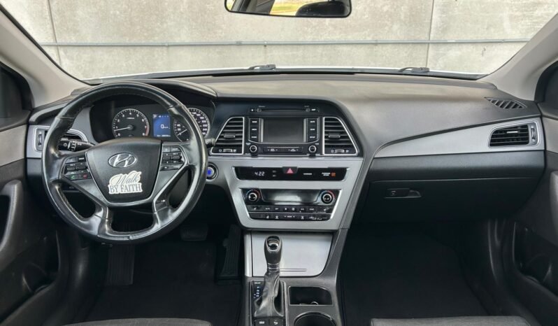 
								2016 Hyundai Sonata Sedan full									