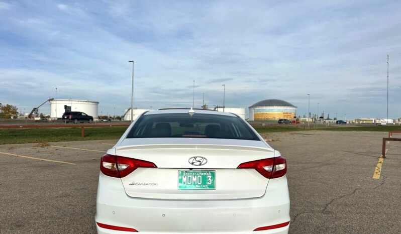 
								2016 Hyundai Sonata Sedan full									