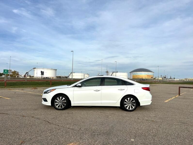 
								2016 Hyundai Sonata Sedan full									