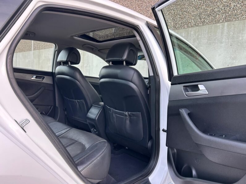 
								2016 Hyundai Sonata Sedan full									