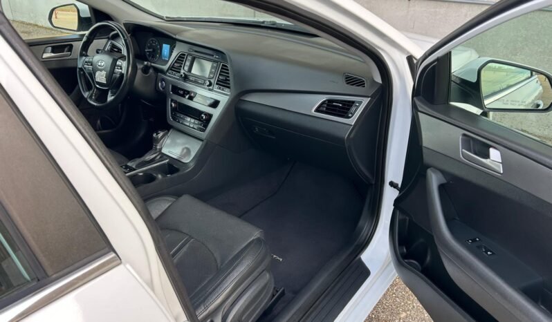 
								2016 Hyundai Sonata Sedan full									