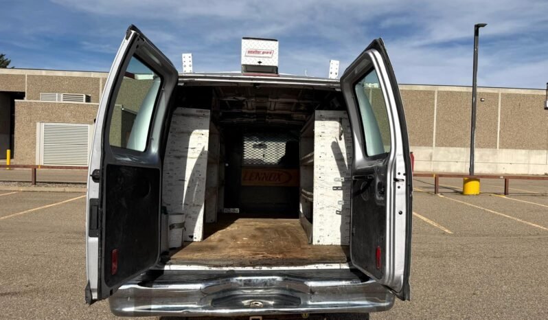 
								2013 Ford Econoline 250 Cargo Van full									