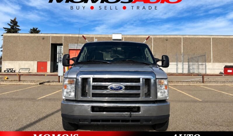 
								2013 Ford Econoline 250 Cargo Van full									