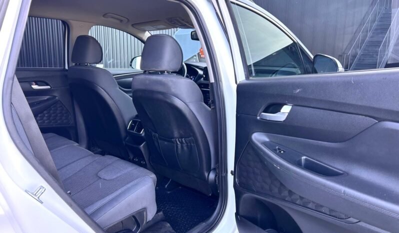 
								2019 Hyundai Santa Fe Preferred AWD SUV full									