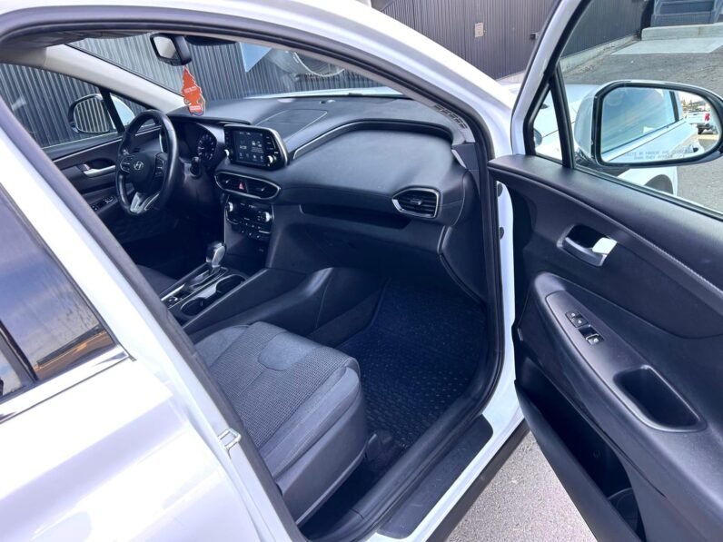 
								2019 Hyundai Santa Fe Preferred AWD SUV full									