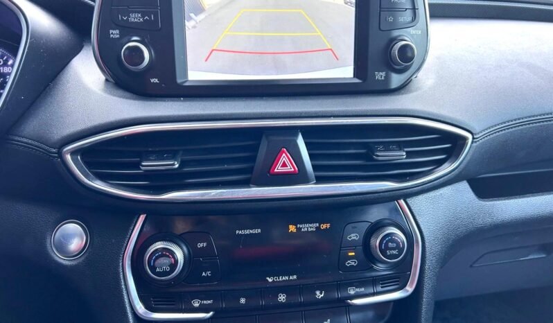 
								2019 Hyundai Santa Fe Preferred AWD SUV full									
