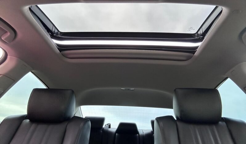 
								2018 Honda Accord Touring Sedan full									