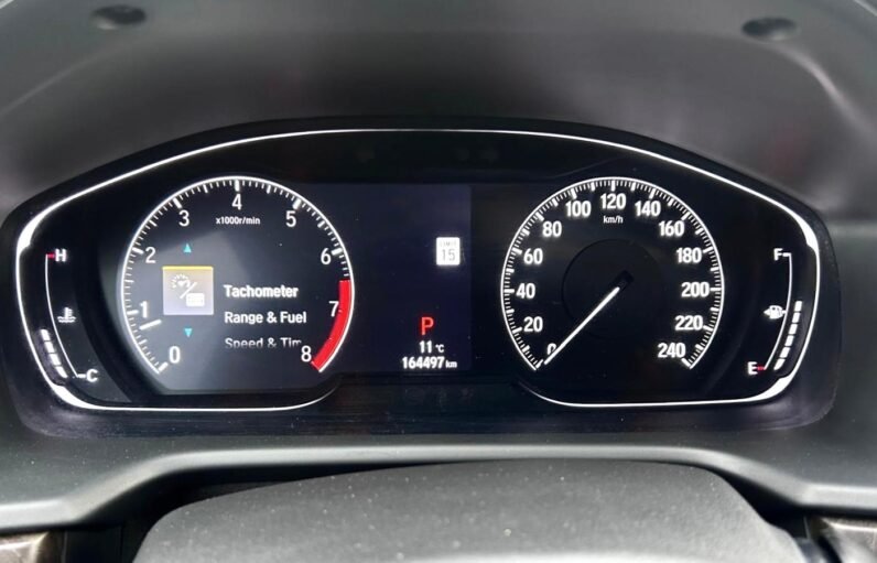 
								2018 Honda Accord Touring Sedan full									