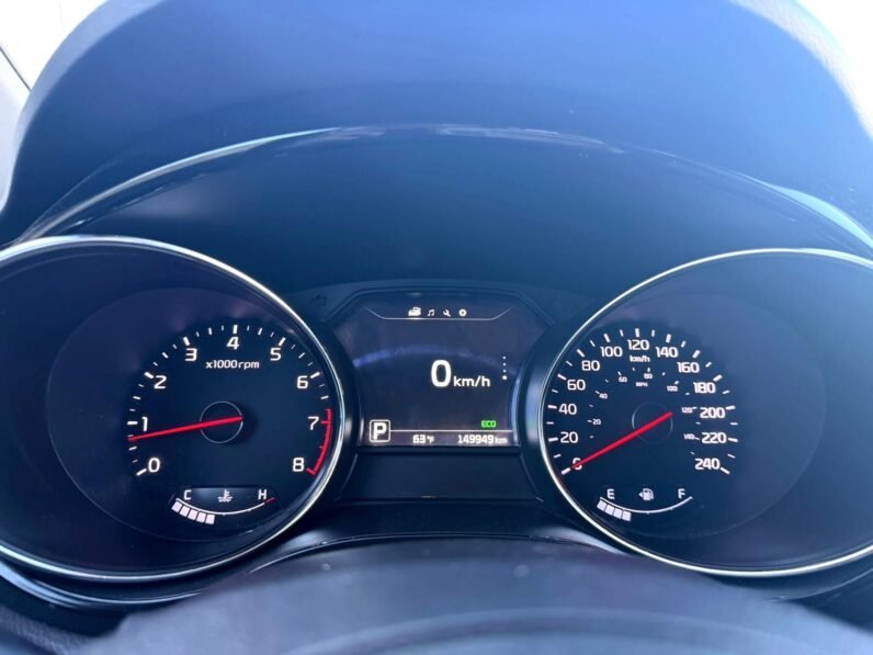 
								2016 Kia Sedona SX Van full									