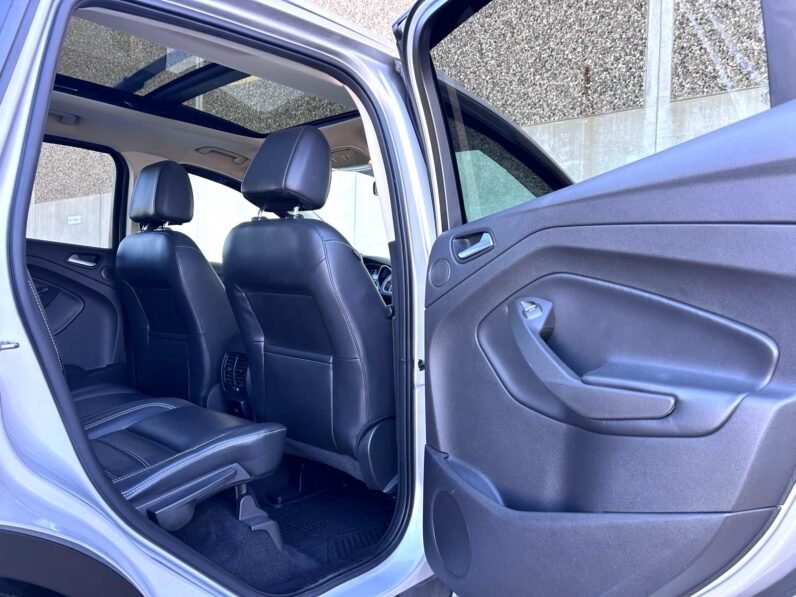
								2017 Ford Escape Titanium AWD SUV full									