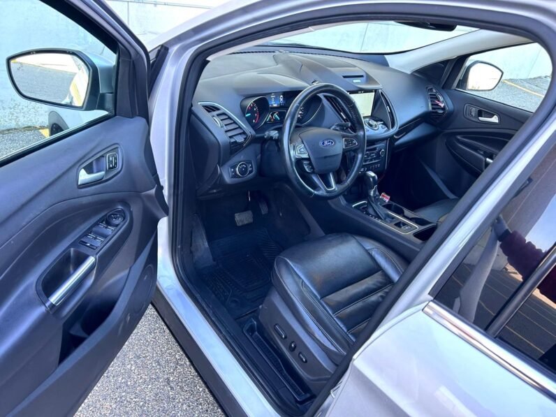 
								2017 Ford Escape Titanium AWD SUV full									