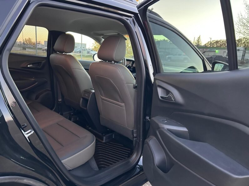 
								2024 Chevrolet Trax Activ 2WD SUV full									