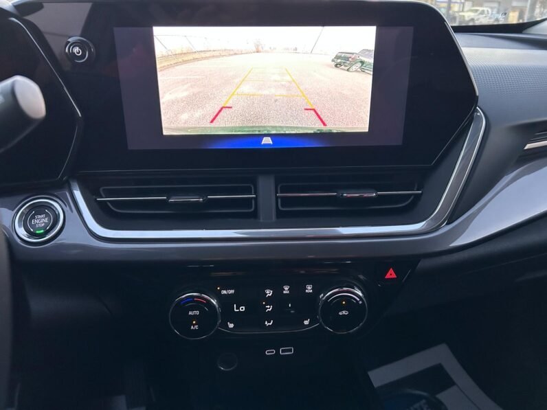 
								2024 Chevrolet Trax Activ 2WD SUV full									