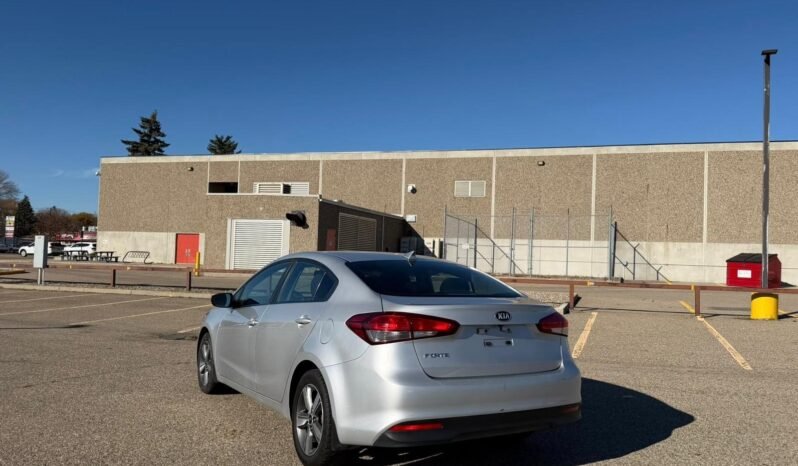 
								2018 Kia Forte LX Sedan full									