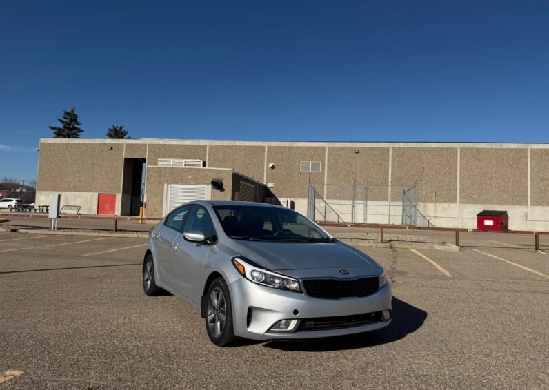 
								2018 Kia Forte LX Sedan full									