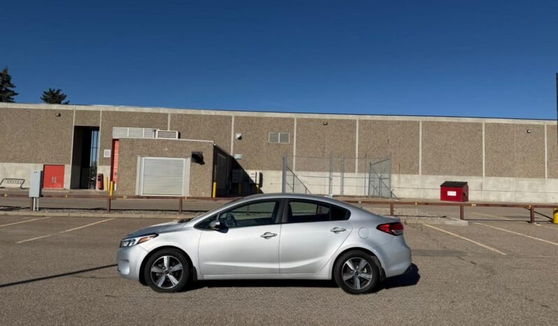 
								2018 Kia Forte LX Sedan full									