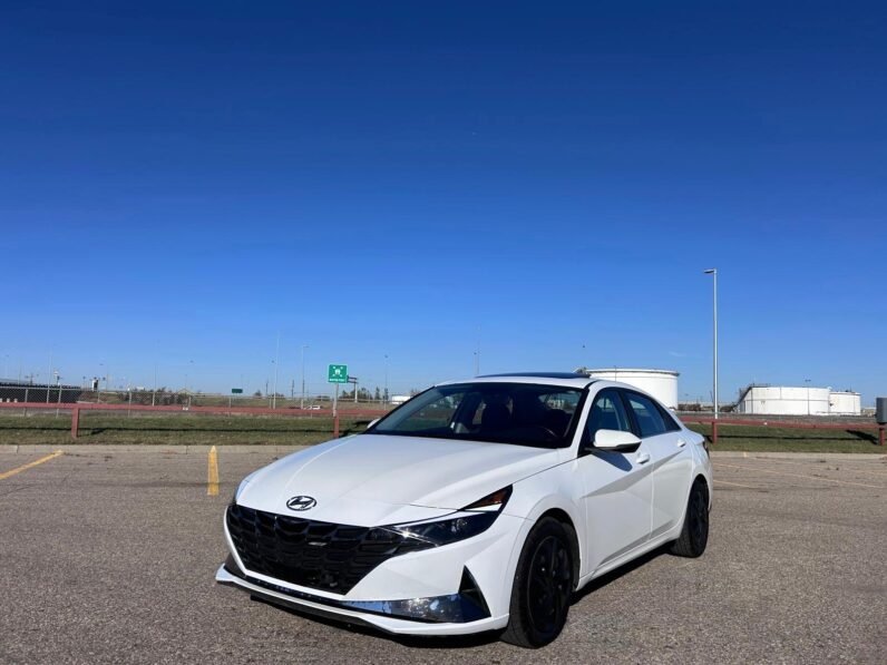 
								2022 Hyundai Elantra Hybrid Limited Sedan full									