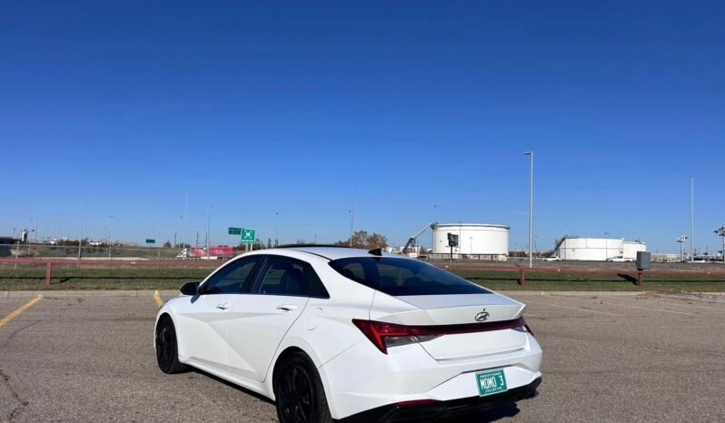 
								2022 Hyundai Elantra Hybrid Limited Sedan full									