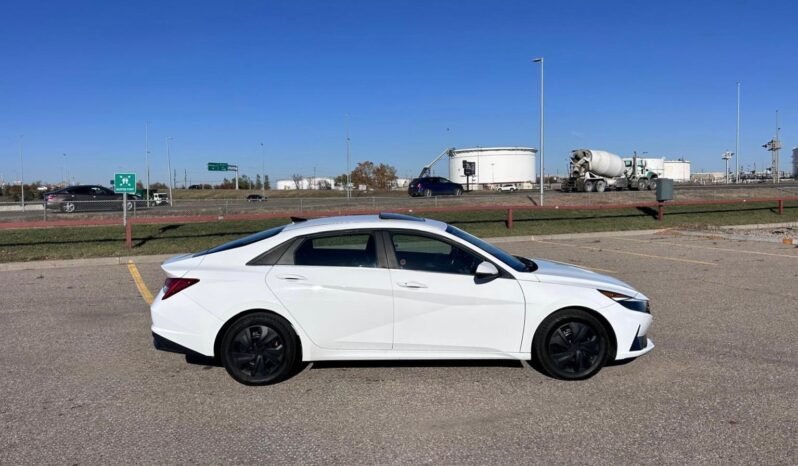 
								2022 Hyundai Elantra Hybrid Limited Sedan full									
