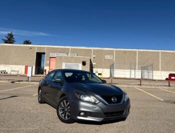 2017 Nissan Altima SL Sedan.