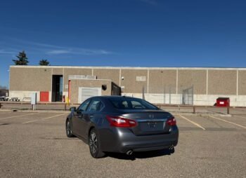 2017 Nissan Altima SL Sedan.