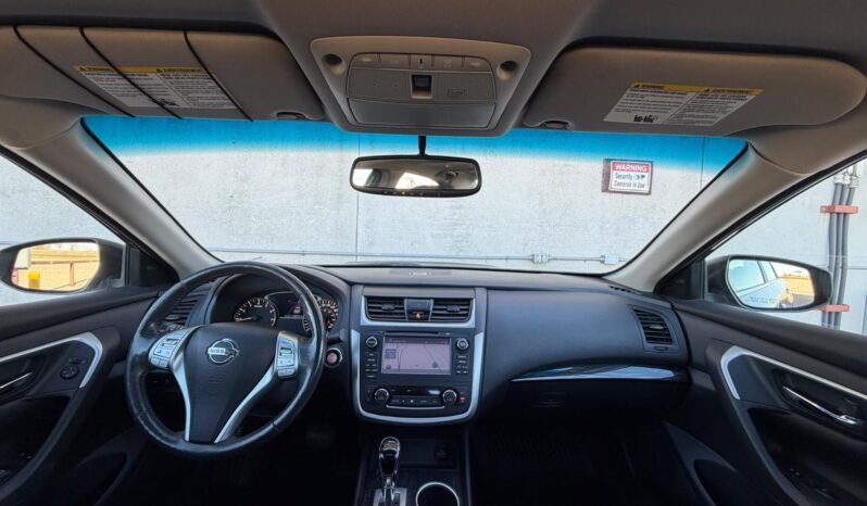 
								2017 Nissan Altima SL Sedan. full									