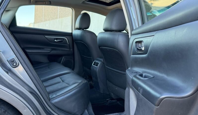 
								2017 Nissan Altima SL Sedan. full									