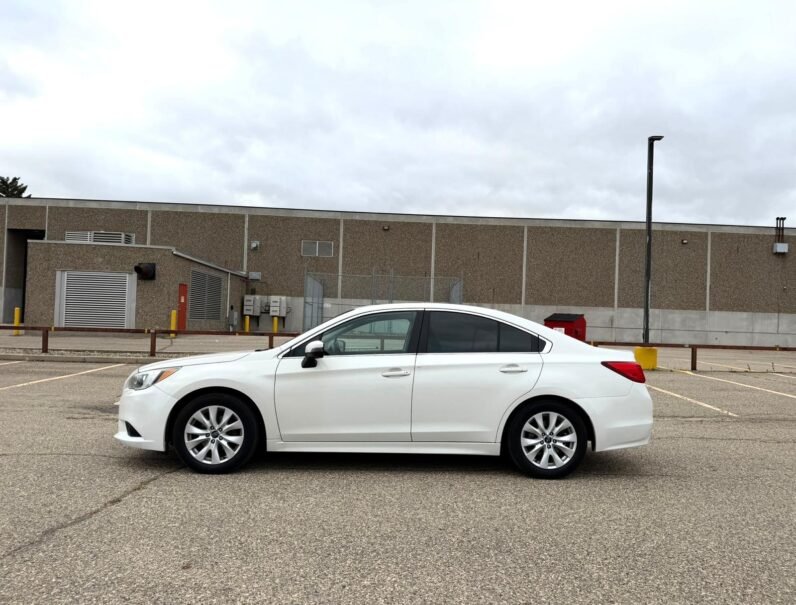 
								2015 Subaru Legacy AWD Sedan full									