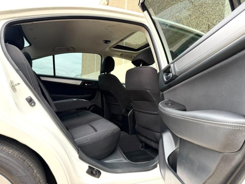 
								2015 Subaru Legacy AWD Sedan full									